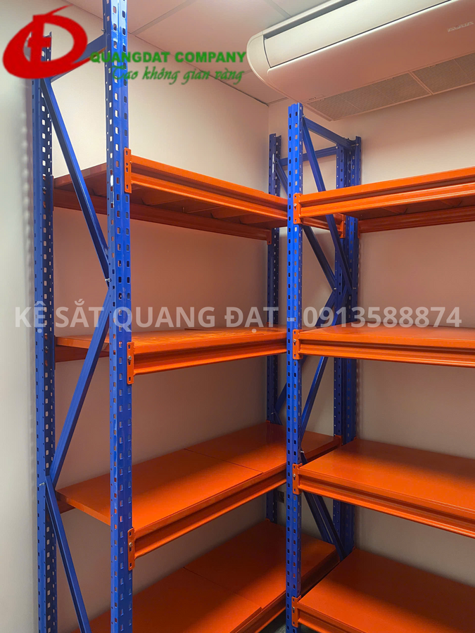 Độ cứng cáp của 1 chiếc kệ 